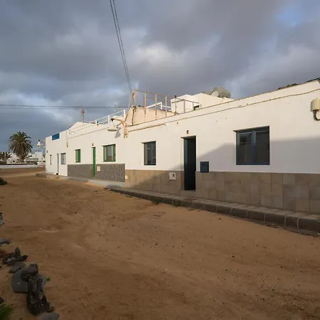 Дом отдыха La Casa De La Graciosa *