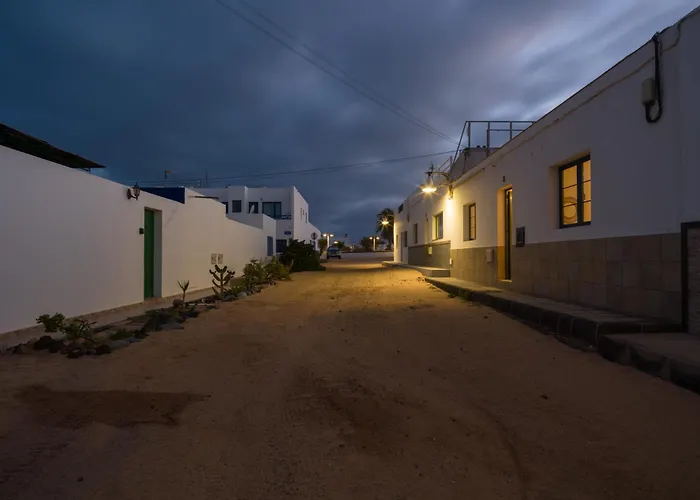 펜션 La Casa De La Graciosa 칼레타 데 세보